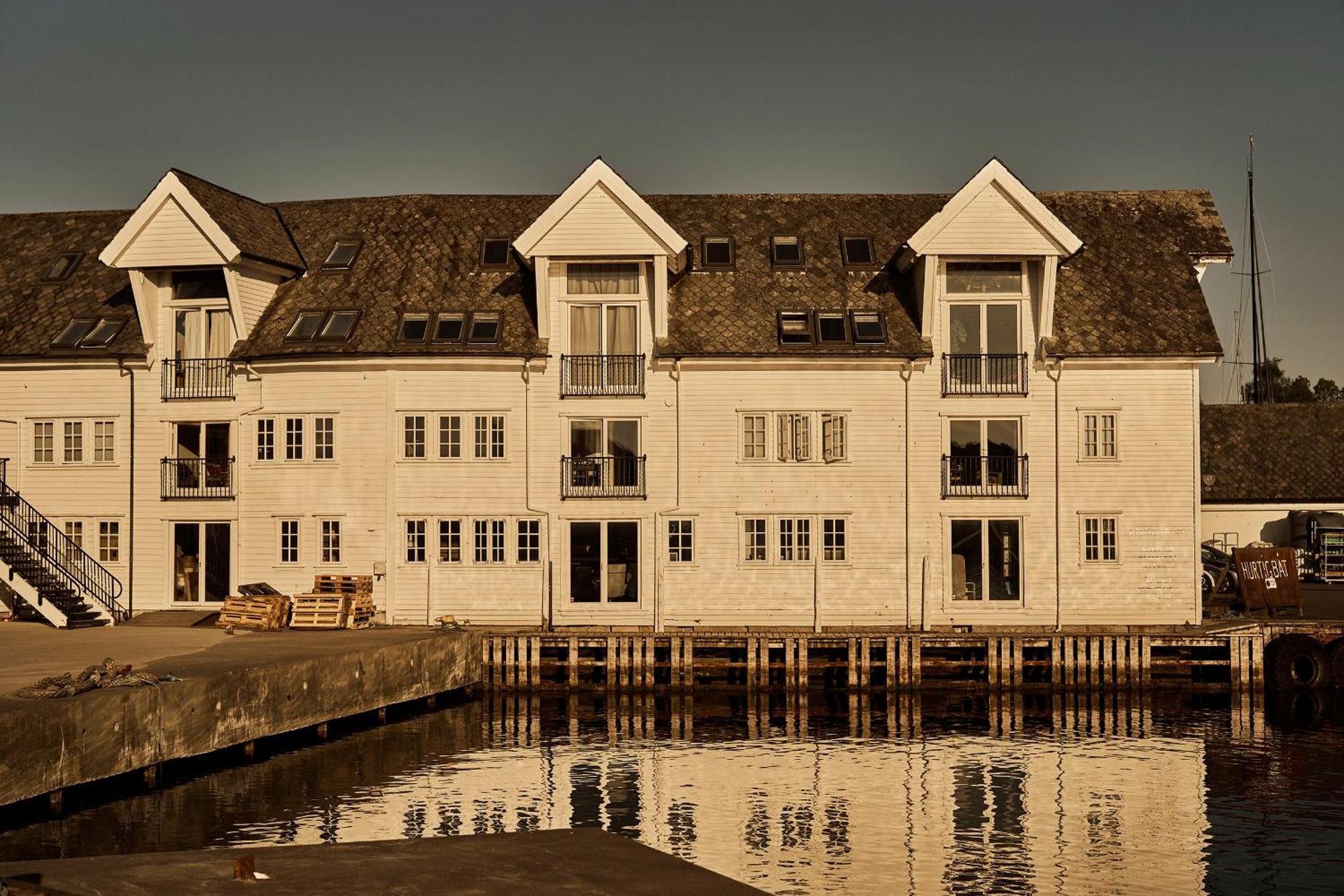 Bekkjarvik Gjestgiveri Exterior foto